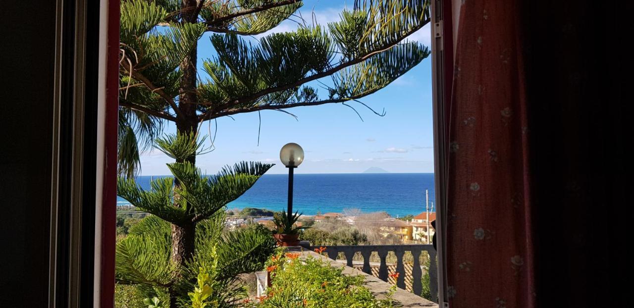 San Carlo - Terrazzo Sul Mare Con Ristorante E Pizzeria Panzió Zambrone Kültér fotó